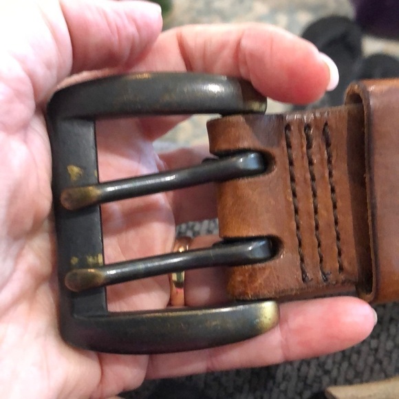 Leather and jute 2” wide belt. Buckle is 2.5”x2” with double prongs. Length 40”. - Picture 7 of 11